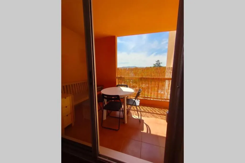 Appartement T2 bord et vue mer La Ciotat